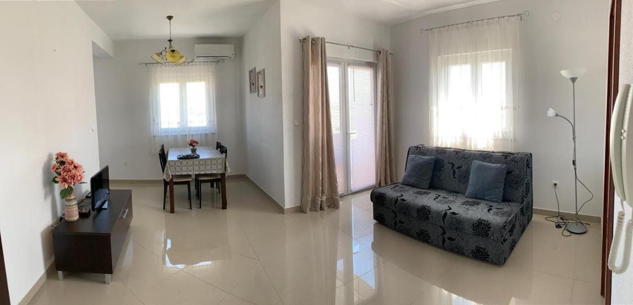 Green Hill Family Apartments Vodice Exterior foto
