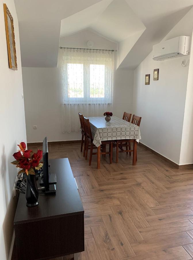 Green Hill Family Apartments Vodice Exterior foto